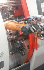 Automation_FAMAG_Drehmaschine_Roboter_KUKA KR16